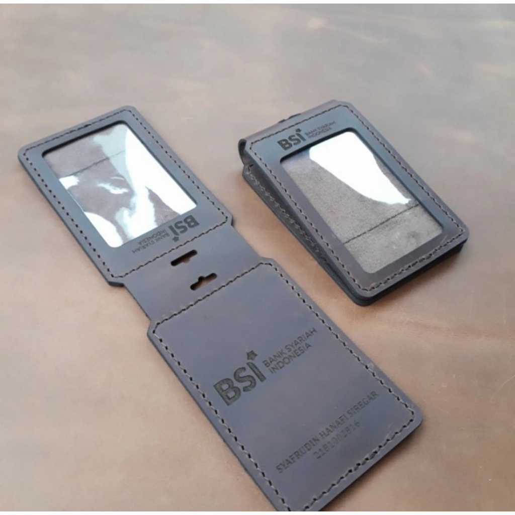 

NAME TAG IDCARD HOLDER KULIT ASLI CUSTOM LOGO DAN NAMA INSTANSI PERUSAHAAN