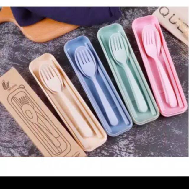 Set Alat Makan Unik