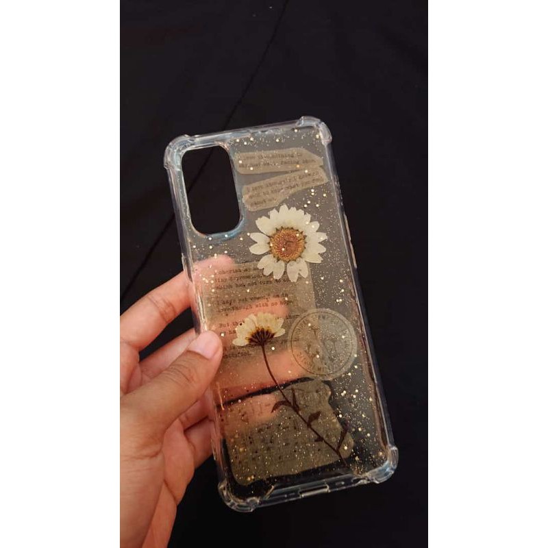 

Hardcase_ResinEpoxy_driedFlower_stiker