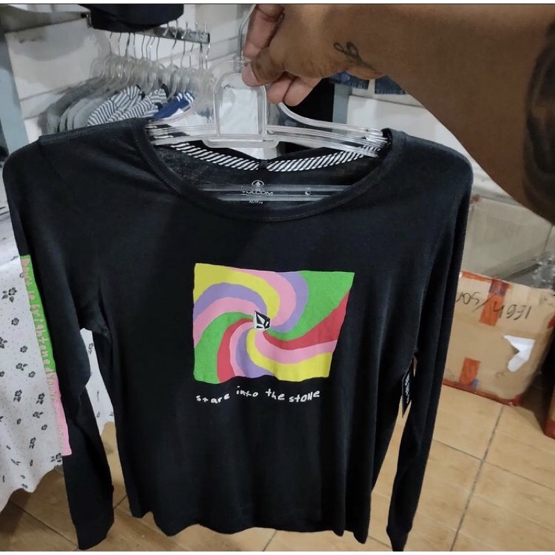 baju kaos wanita lengan panjang Volcom original sg115