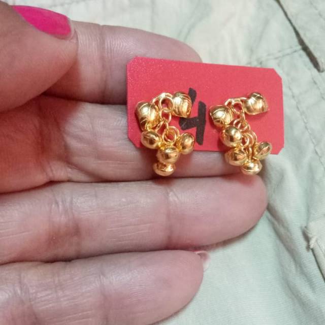 Anting anggur kecil emas london 99.9% berat 4gram.