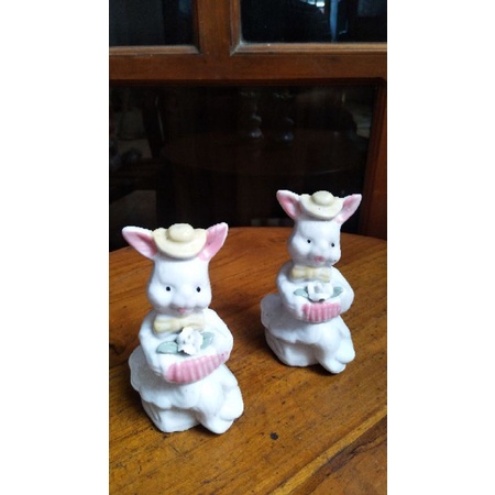 keramik hias meja/keramik boneka kelinci/keramik boneka lucu/keramik karakter/guci antik/pajangan lu