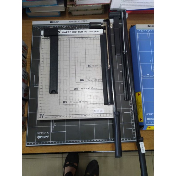 

PEMOTONG KERTAS A4 JOYKO ORIGINAL