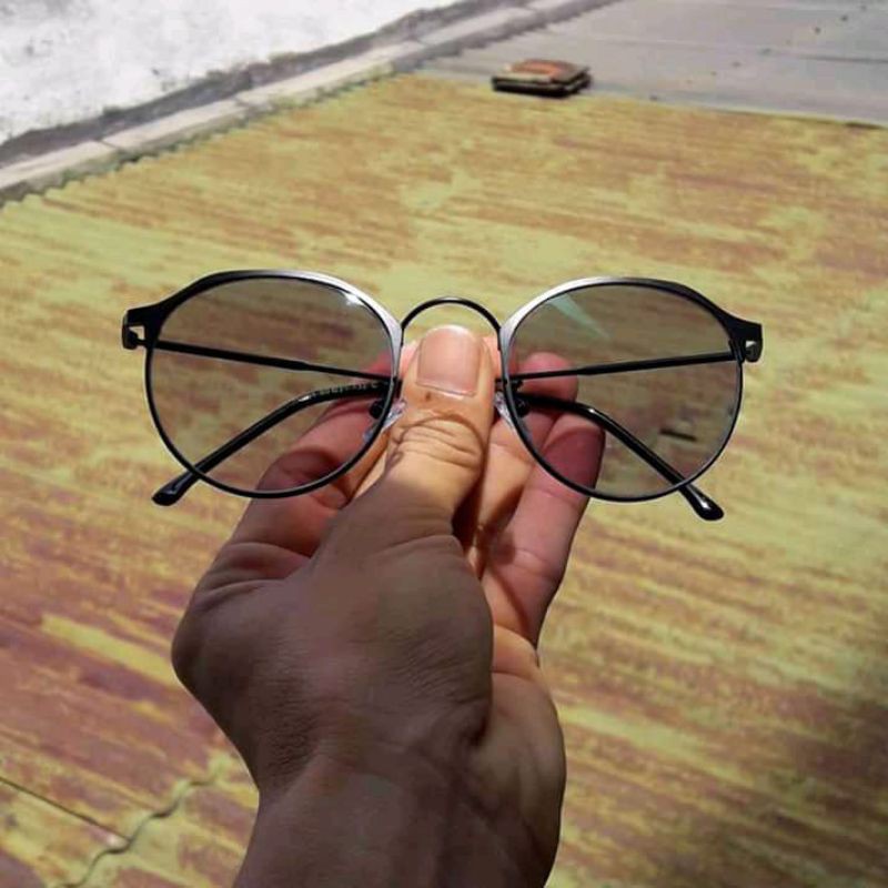 kacamata optik untuk minus dan berganya ya kak di jamin original