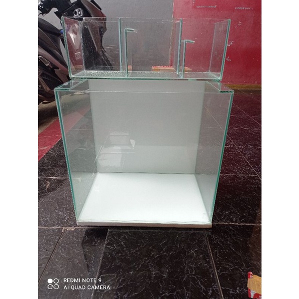 Aquarium 40x30x40 background stiker oracal dan top filter