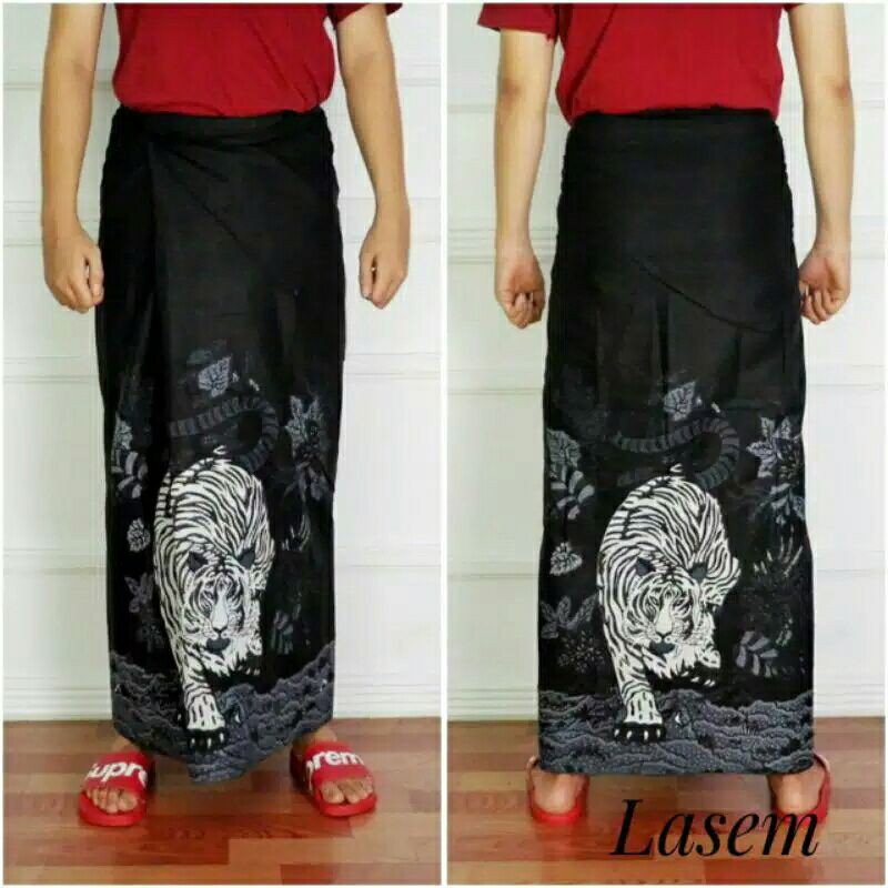 SARUNG MODERN MOTIF MACAN PUTIH