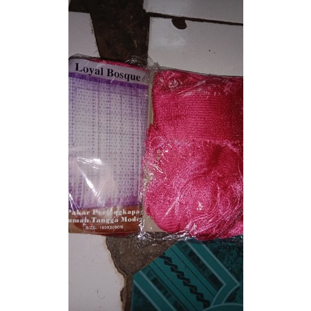 tirai benang love warna pink