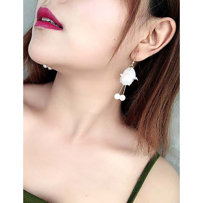 LRC Anting Gantung Fashion Flower Pearl Tassel Earrings F6539X