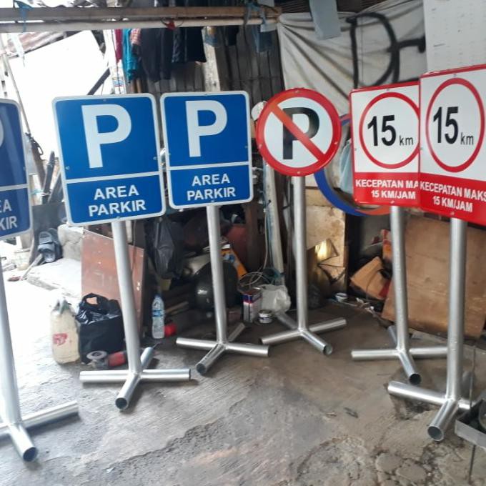 

tanpa tiang custom RAMBU TANDA PARKIR JUAL RAMBU LALU LINTAS RAMBU LALU