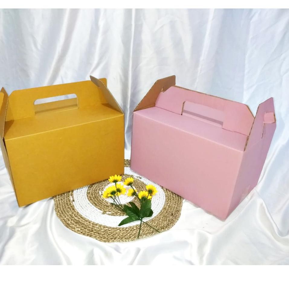 

Trendϟ Kardus / Box Jinjing - uk. 31 x 20 x 19 cm - Bervarian Warna