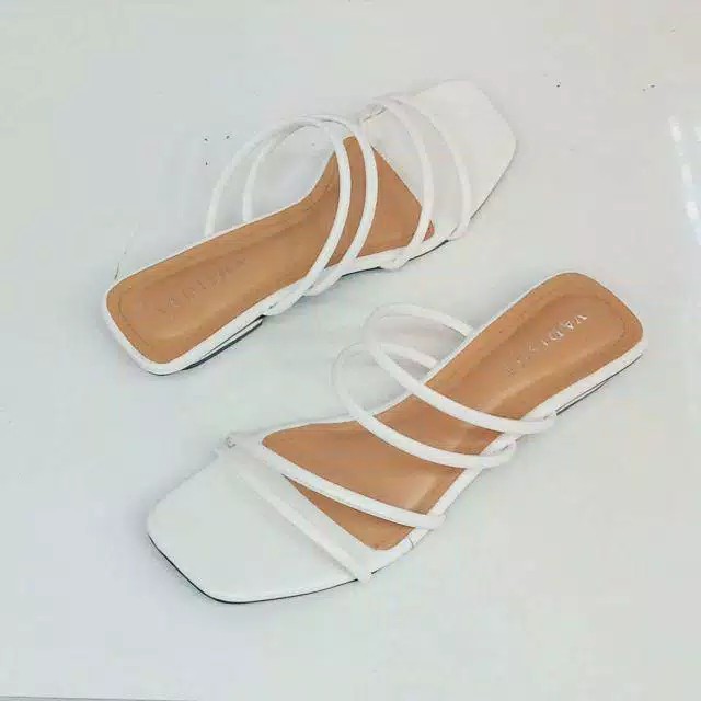 keynarra Best Quality  CHELIA HEELS 2 CM MT-10