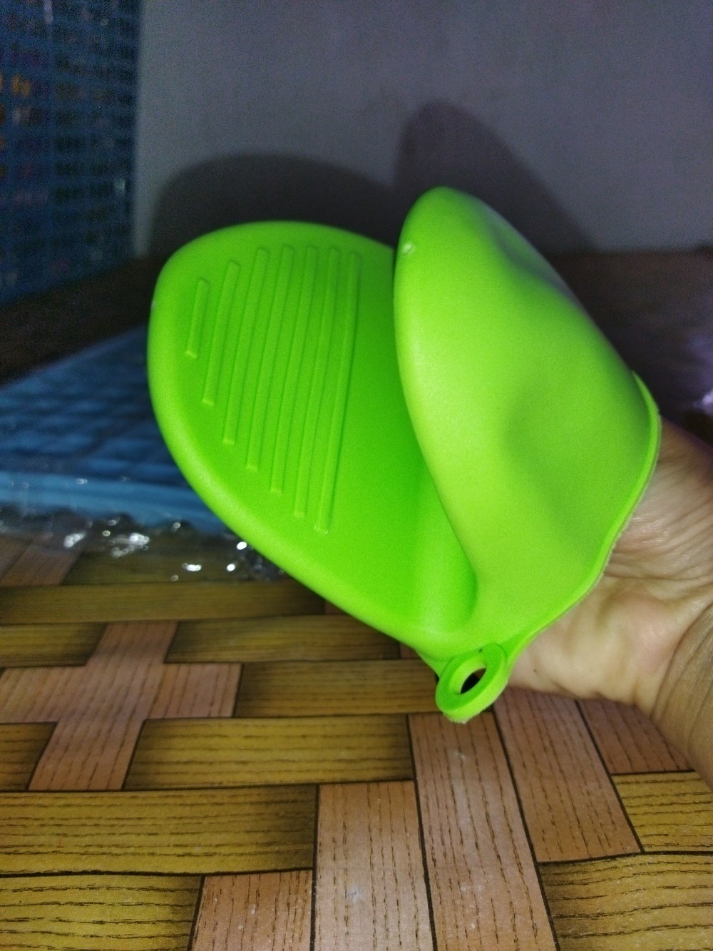 Sarung Tangan Anti Panas Pegangan Panci Alat Pemegang Wajan Silikon