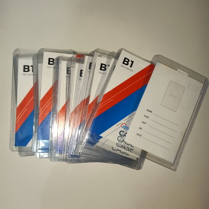 

Plastik Mika Tempat Name Tag ID Card Holder Bening Ukuran B1 65 x 102 /