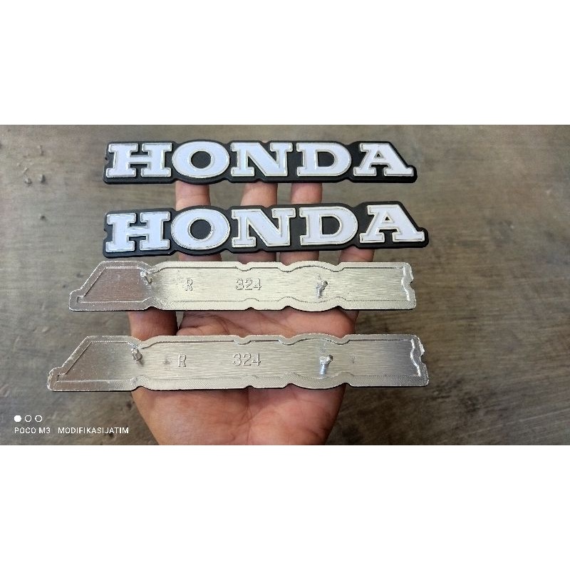 Emblem tengki cb glatik import cb emblem tangki CB 125 Honda cb glatik sultan doraemon giant cpx 125
