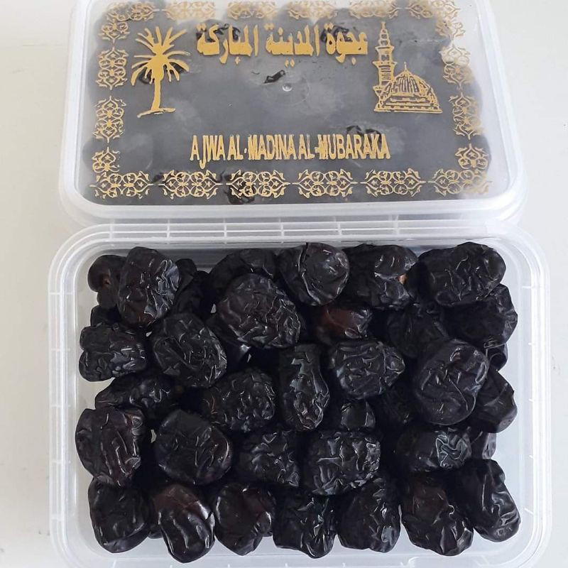 

KURMA AJWA AL MADINA AL MUBARAKA Atau KURMA NABI