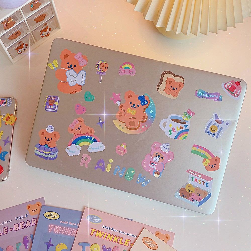 

STICKER PVC KOREAN BEAR ANTI AIR POLY HOLOGRAM BUJO AESTHETIC SCRAPBOOK