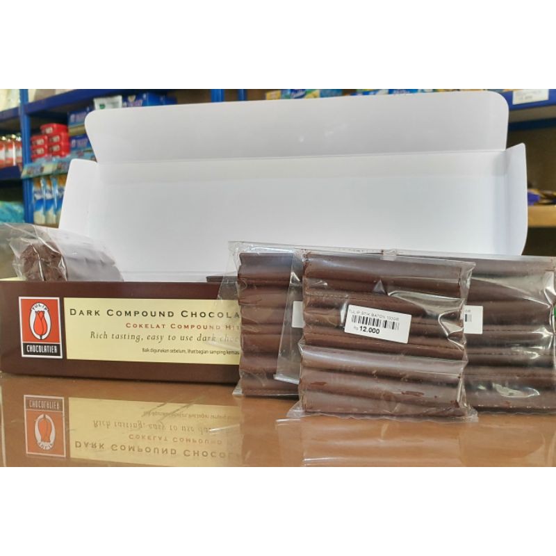 

Tulip Dark Compound Chocolate Batons 100Gr / Coklat Stik Tulip 100Gr / Tulip Stik 100Gr