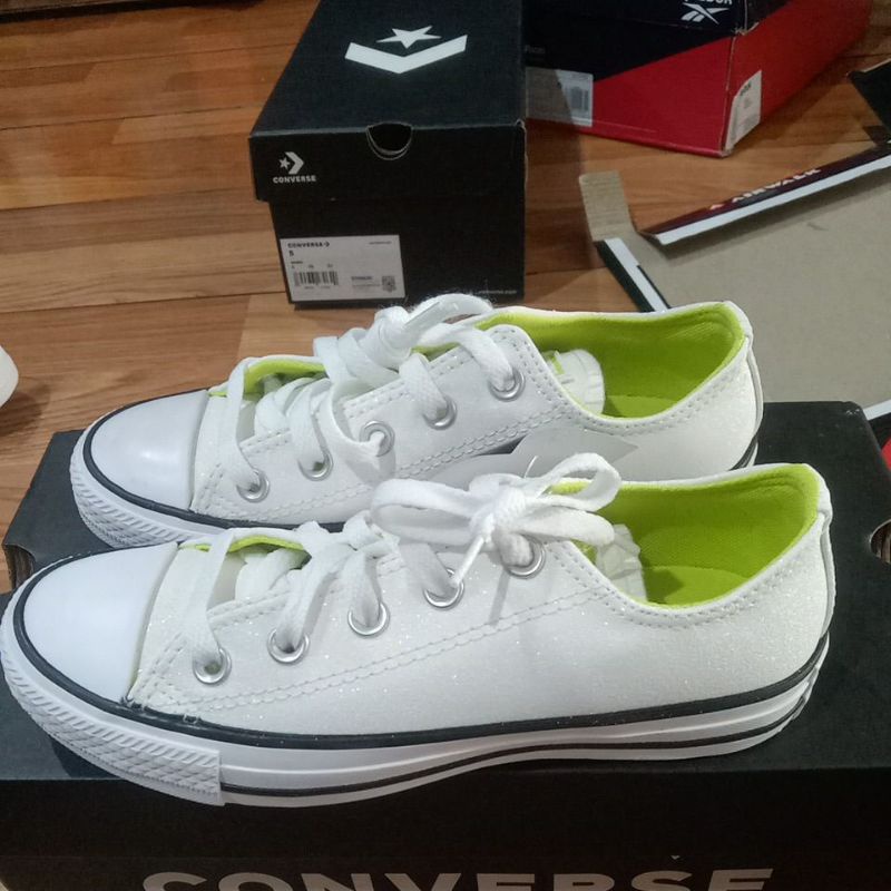 sepatu Converse original 572047C