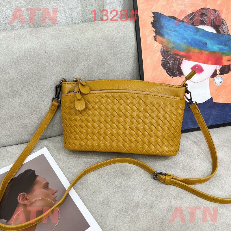 Tas Selempang Wanita Sling Bag 2 Tali Kode 1328