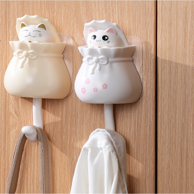 Household Cartoon Cat Decorative Hooks /Lucky Cat Strong Sticky Hook/Space Saving Simple Storage Holder/Bathroom Kitchen Coats Bag Hats Towels Key Rack / Home Office Multifunction Wall Racks