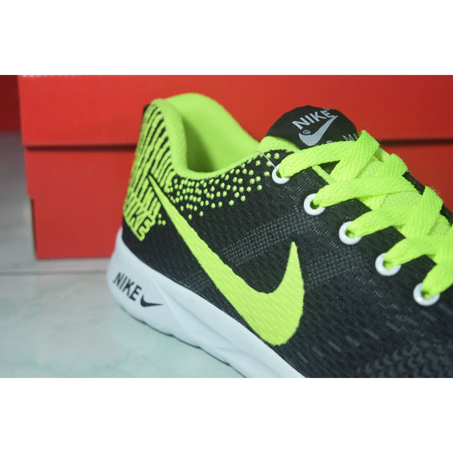 SEPATU NIKE FLYKNIT RUNNING - HIJAU HITAM