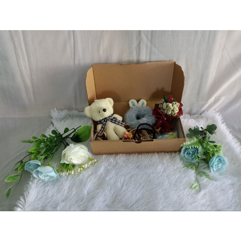 

Hampers Gantungan Kunci Boneka Murah