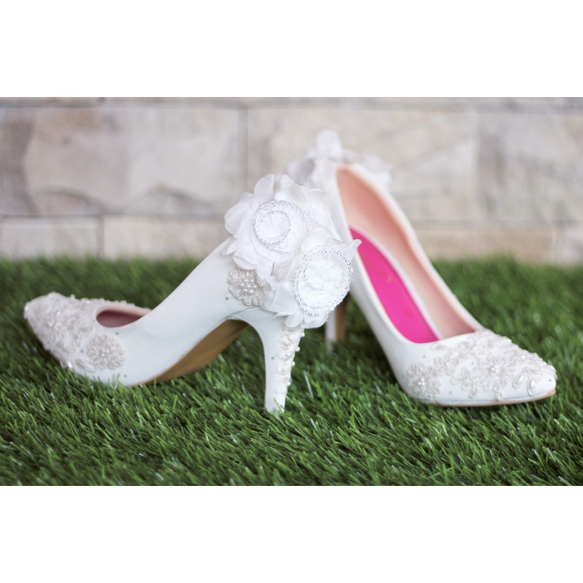 SLIGHT Sepatu Pointed PomPom Brukat Putih Brokat Lace Wedding Shoes High Heels Payet