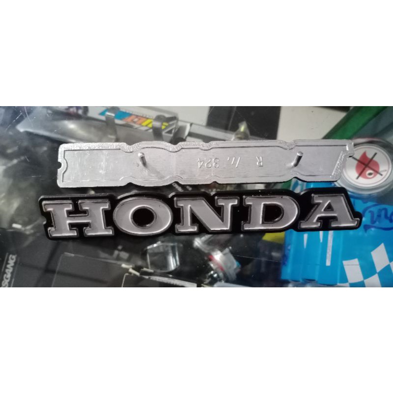 emblem tangki tengki logo tangki  honda cb125 cb100 tahun 76