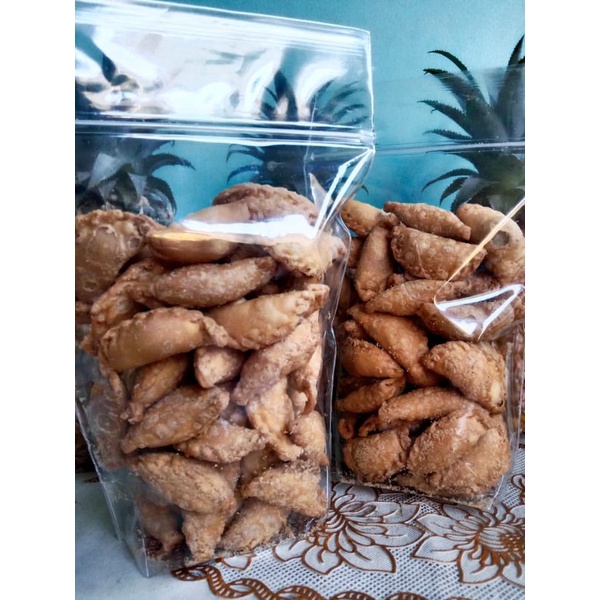 

PASTEL ABON 250gr/ANEKA CAMILAN SERBA 10 RIBUAN