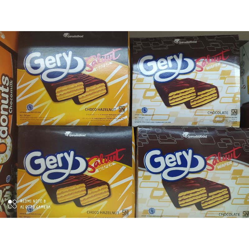 

Gery Salut Wafer isi 24