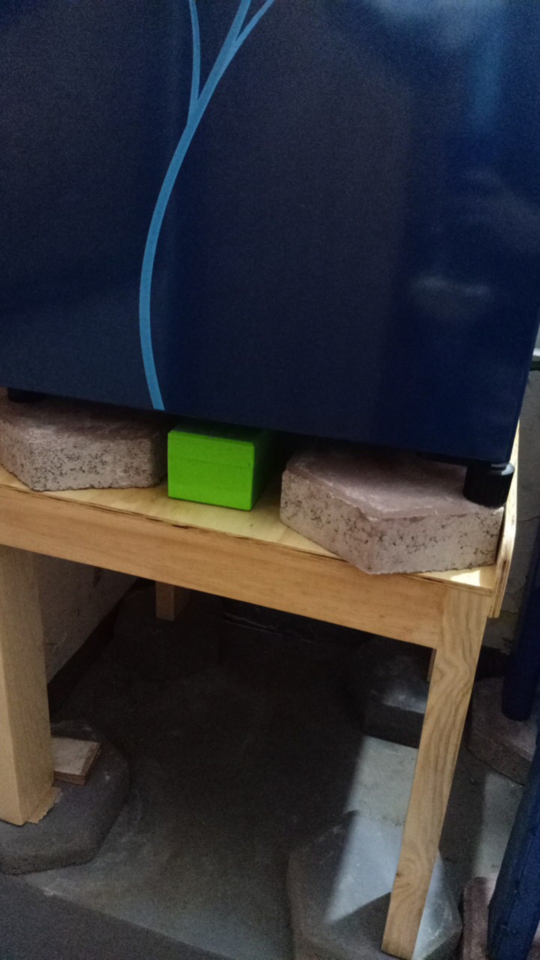 Meja Atau Tatakan Kulkas Jatibelanda/p55cm X L55cm X T30cm