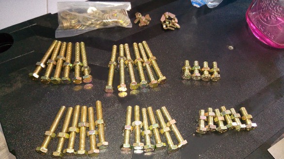 Baut Mur Kuning M6 X 15(1,5cm) Kunci 10 Per Pcs