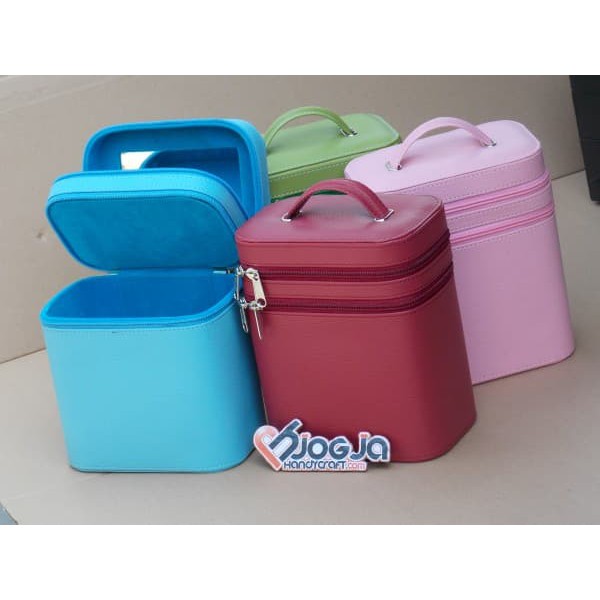 "Tas Makeup / Tas kosmetik / Beatycase / Tempat Bedak, Lotion, Lipstik."