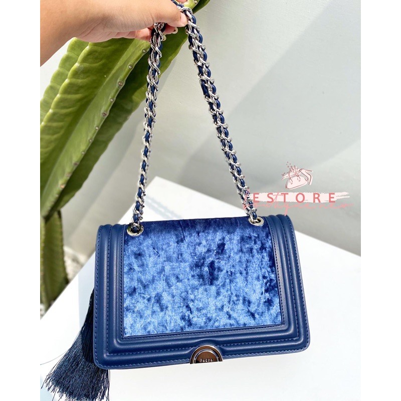 Tassel Shoulder Bag