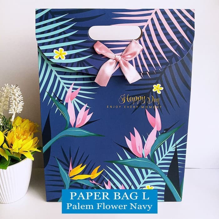 

Terlaris Paper Bag Motif / Tas Kertas Kado / Tas Ulang tahun - L LEAVES 2