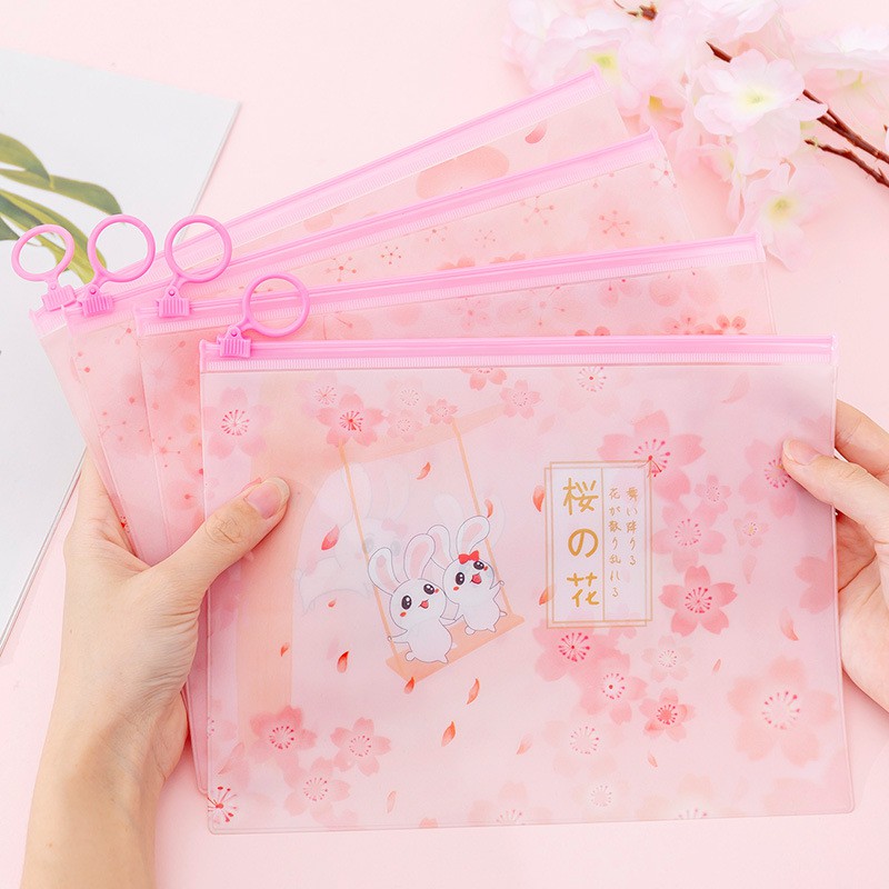 

KOTAK PENSIL TRANSPARAN MOTIF KAWAI RABBIT LUCU UNIK / KOTAK PULPEN / TEMPAT ALAT TULIS PP105
