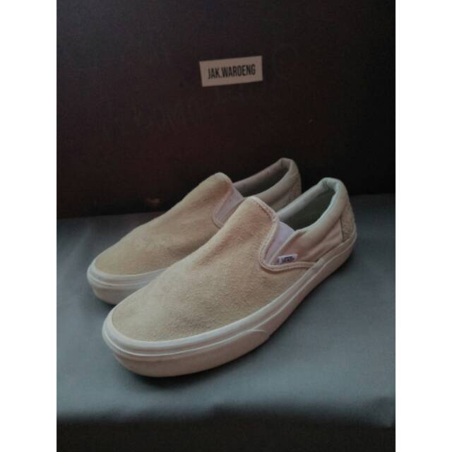 vans slip ons cream