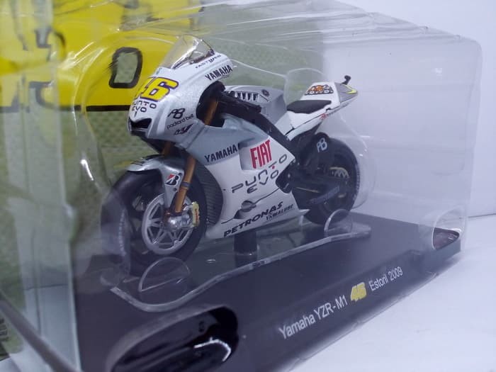 BISA COD/ BAYAR DI TEMPAT Diecast Miniatur Motogp Yamaha YZR-M1 Valentino Rossi Estoril 2009