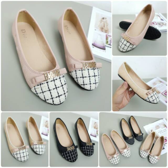 JADIOR 37
Color. Black, Apricot and Pink

Size. 36 37 38 39 40

New Model JaDior flat shoes