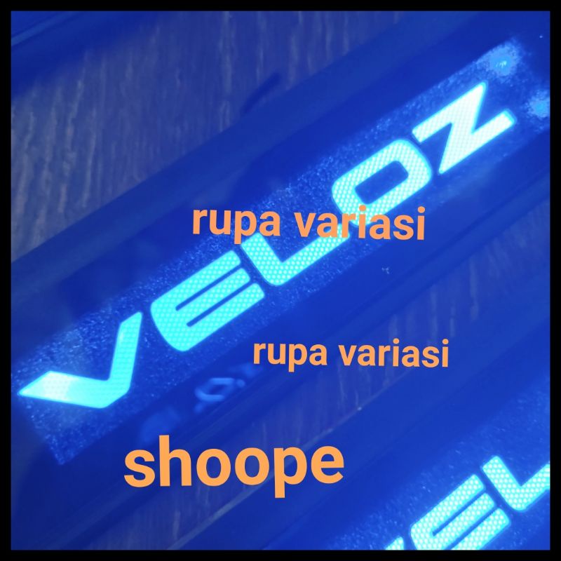 sill plate silplate samping pintu mobil toyota veloz 2022 2023 lampu led biru new