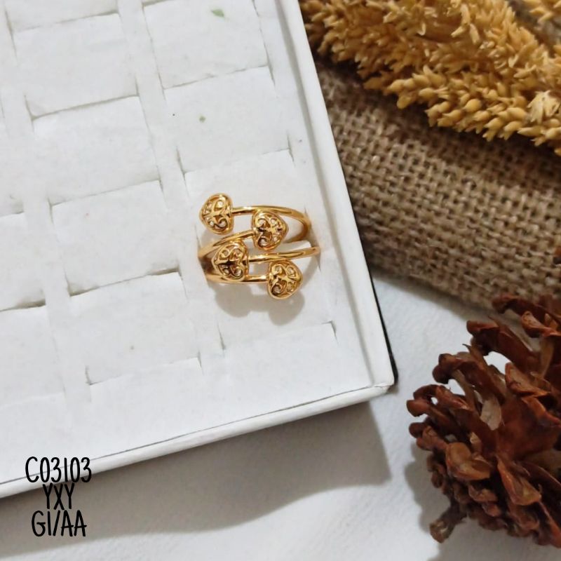 Cincin Yaxiya Love Ulir warna gold C03103