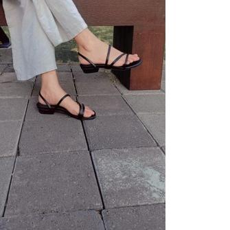 sandal heels wanita 3cm -BRAND AMELIA - dijamin 100% kualitas premium, anti licin & empuk2