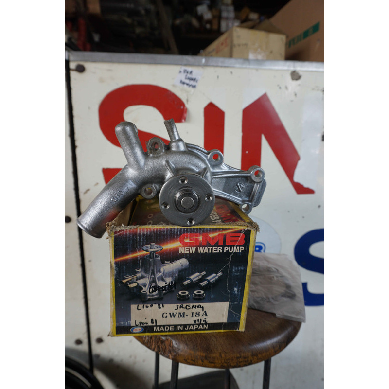 Water Pump Waterpump Mitsubishi Minicab L100 80-81 merk GMB GWM-18A