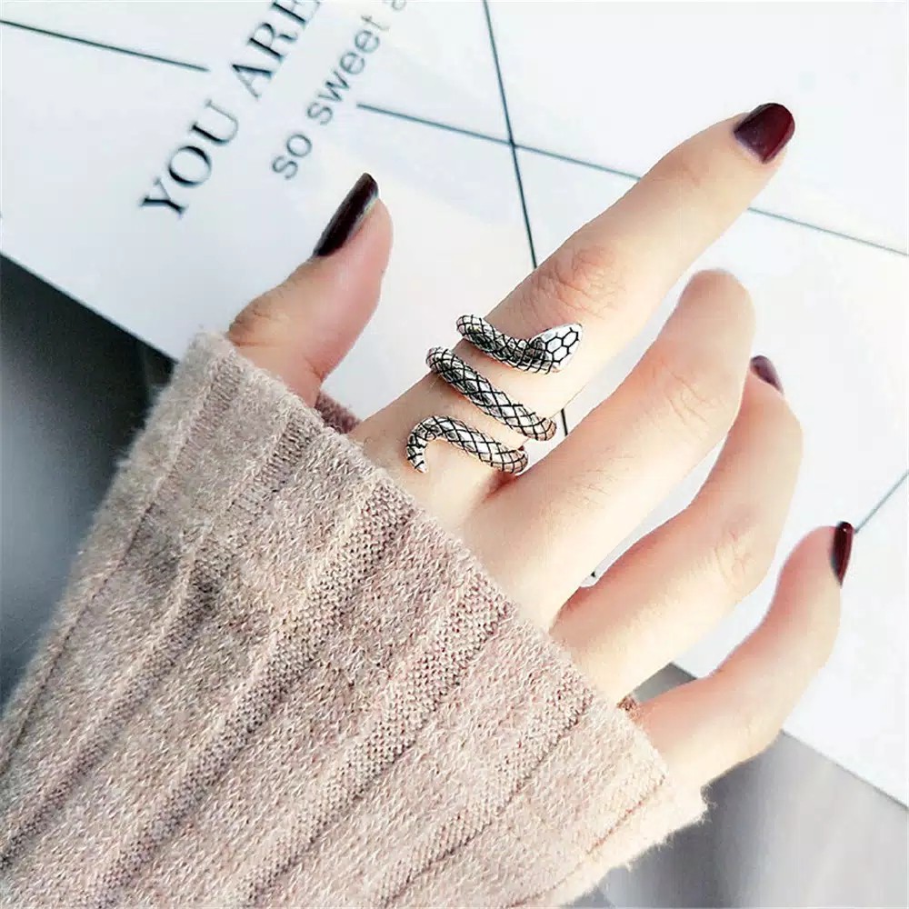 Cincin Model Ular Bahan Alloy Bisa Disesuaikan Warna Silver