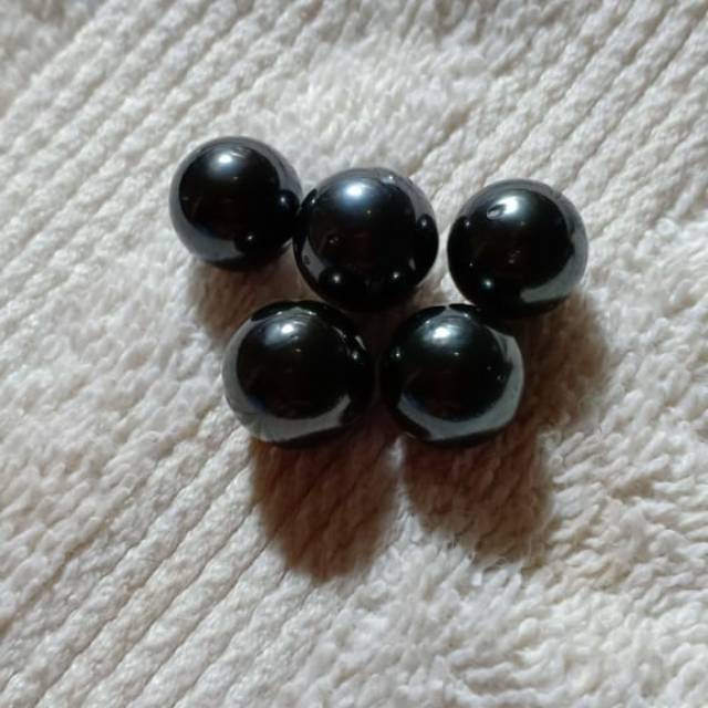 Mutiara laut warna hitam grade A