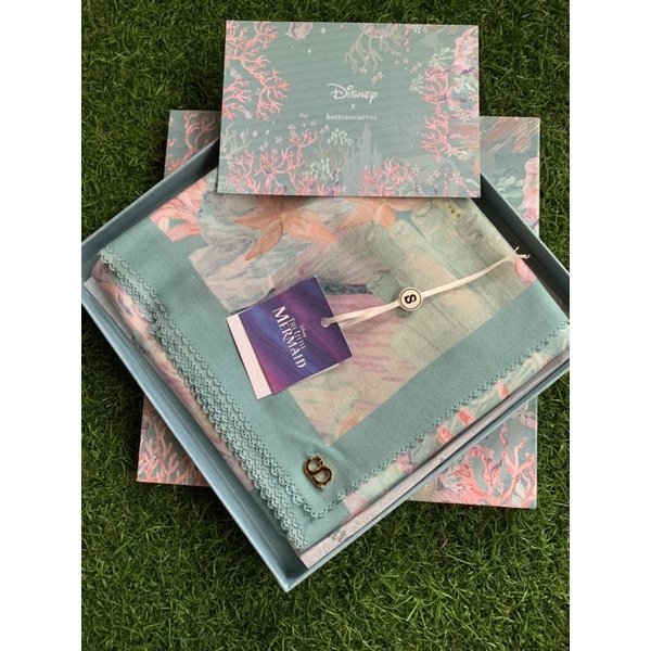 Preloved Buttonscarves little mermaid teal