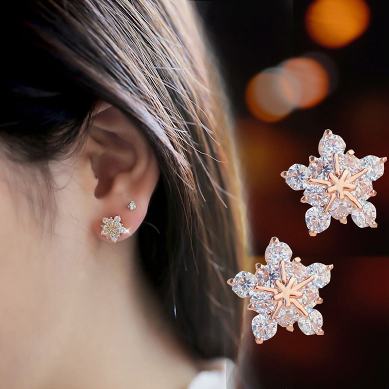 Anting Stud Desain Snowflake Aksen Batu Dazzling CZ Serbaguna Untuk Wanita