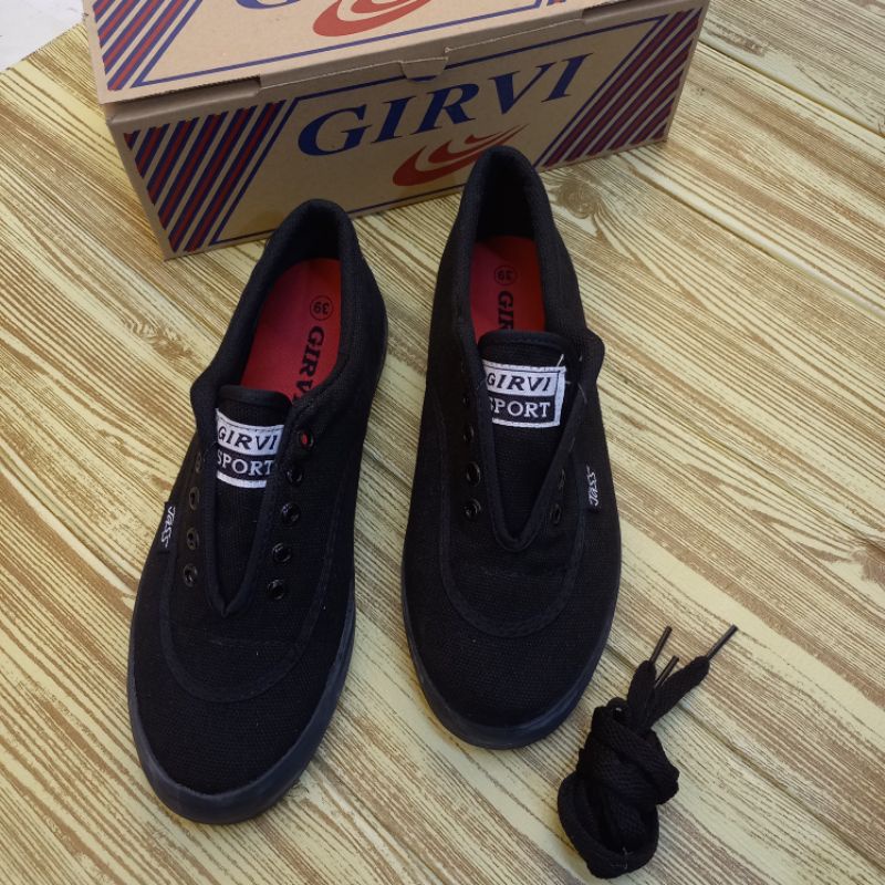 sepatu girvi jass hitam putih