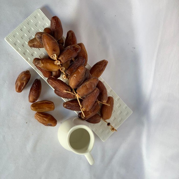 

kurma Tunisia tangkai 1kg / kurma tangkai/ kurma Tunisia tangkai