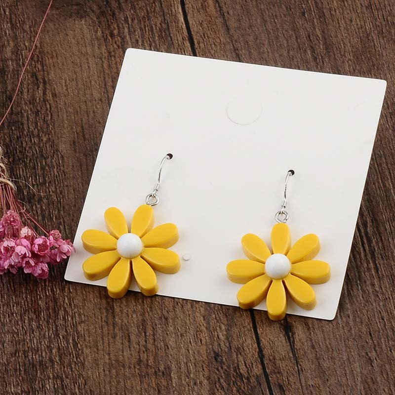 1 Pair  Daisy Flower  Pendant Earrings / Women Bridal Wedding Drop Earrings  / Ladies Elegant  Cute Acrylic Sunflower Dangle Earrings